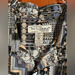 Tori Richard men’s button down short sleeve front pocket shirt